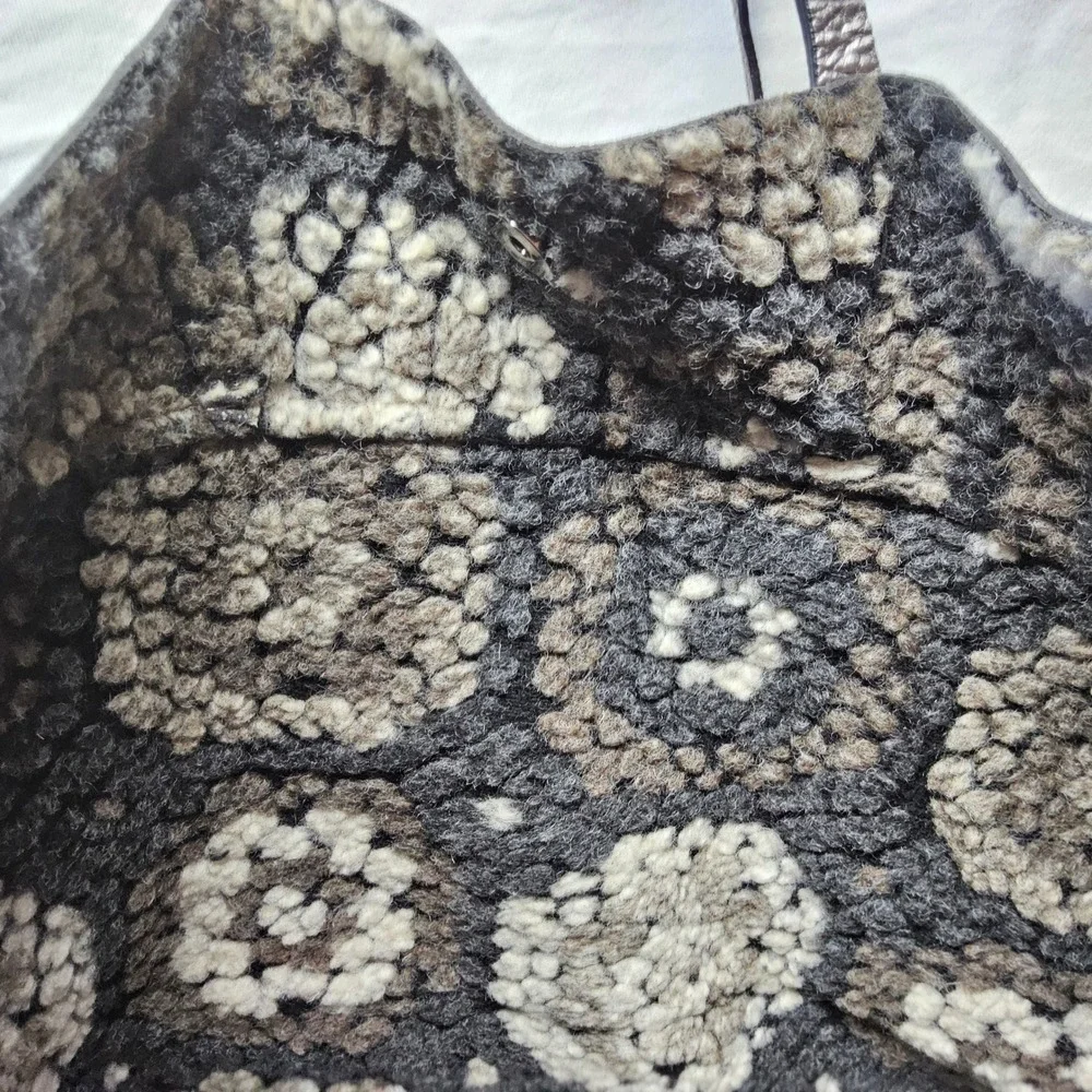Baldinini Trend‎ Tote Bag Womens Large Gray Suede Shearling Italy Metallic